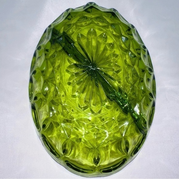 𝅺VINTAGE Green Thumbprint Relish~Candy~Nut~Trinket Dish - Picture 2 of 2